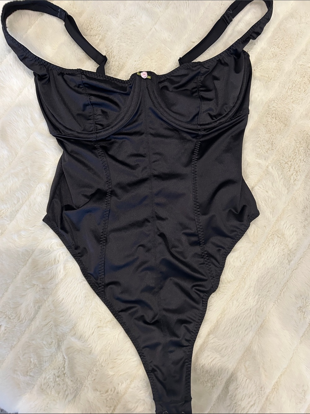 SKIMS Bodysuit - Medium